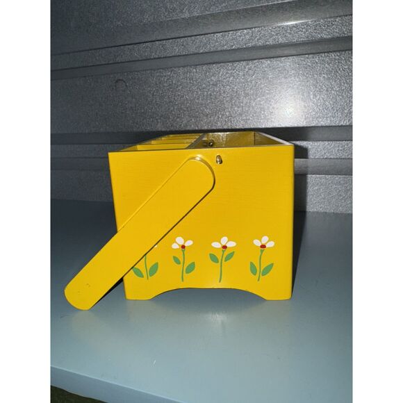 VTG Teleflora 1984 Wooden Planter Caddy - Yellow Floral Organizer Box - Picture 2 of 12